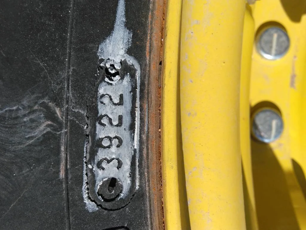 Used 420/85R34 147B Firestone RAT DT TL R-1W 85-90% On 15 x 34 (10-13.19-11.07) Waffle 3 Bolt/Disc image 2