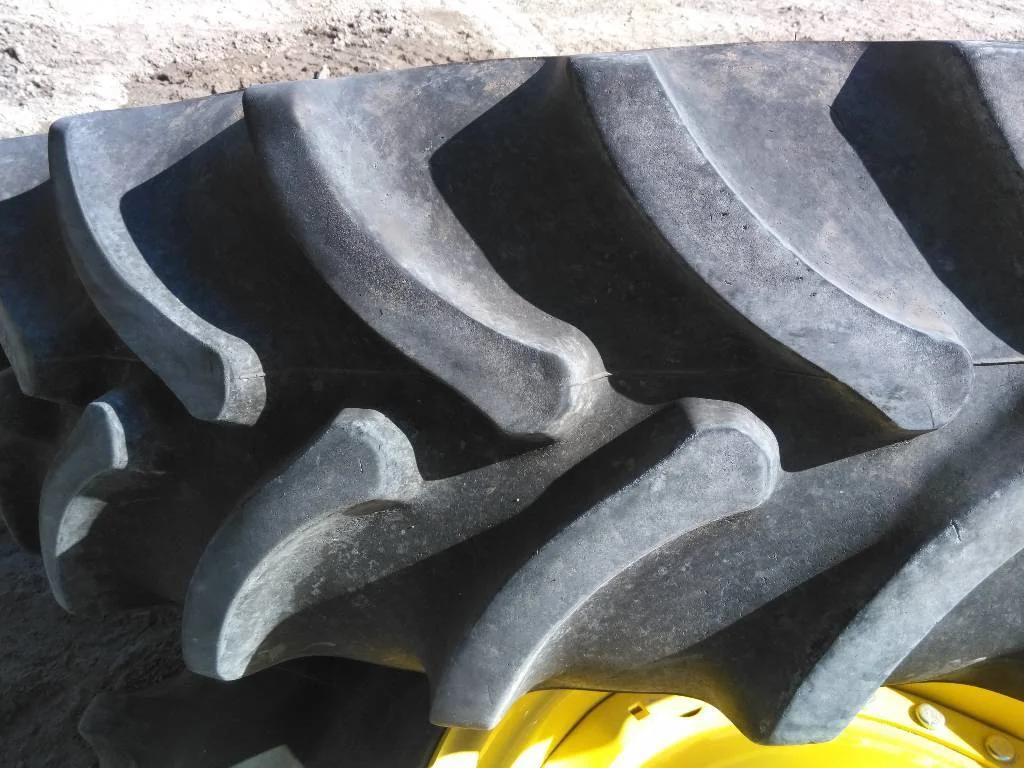 Used 420/85R34 147B Firestone RAT DT TL R-1W 85-90% On 15 x 34 (10-13.19-11.07) Waffle 3 Bolt/Disc image 3