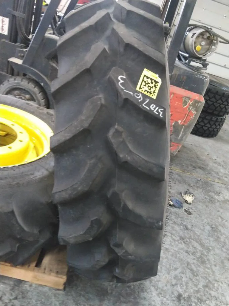 Used 420/90R30 142A8 Goodyear Ultra Torque TL R-1 90-95% 15 x 30 (12-16.732-14.620)  Waffle 3 Bolt image 3