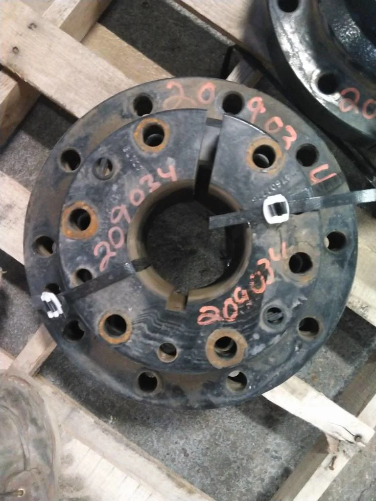 Used Hub CNH OE New Holland 115MM (Same as 1000E70M) (Hardware is included just in a separate box)