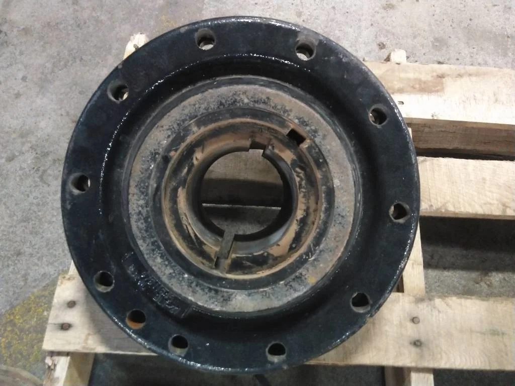 Used Hub CNH OE New Holland 115MM (Same as 1000E70M) (Hardware is included just in a separate box) image 2