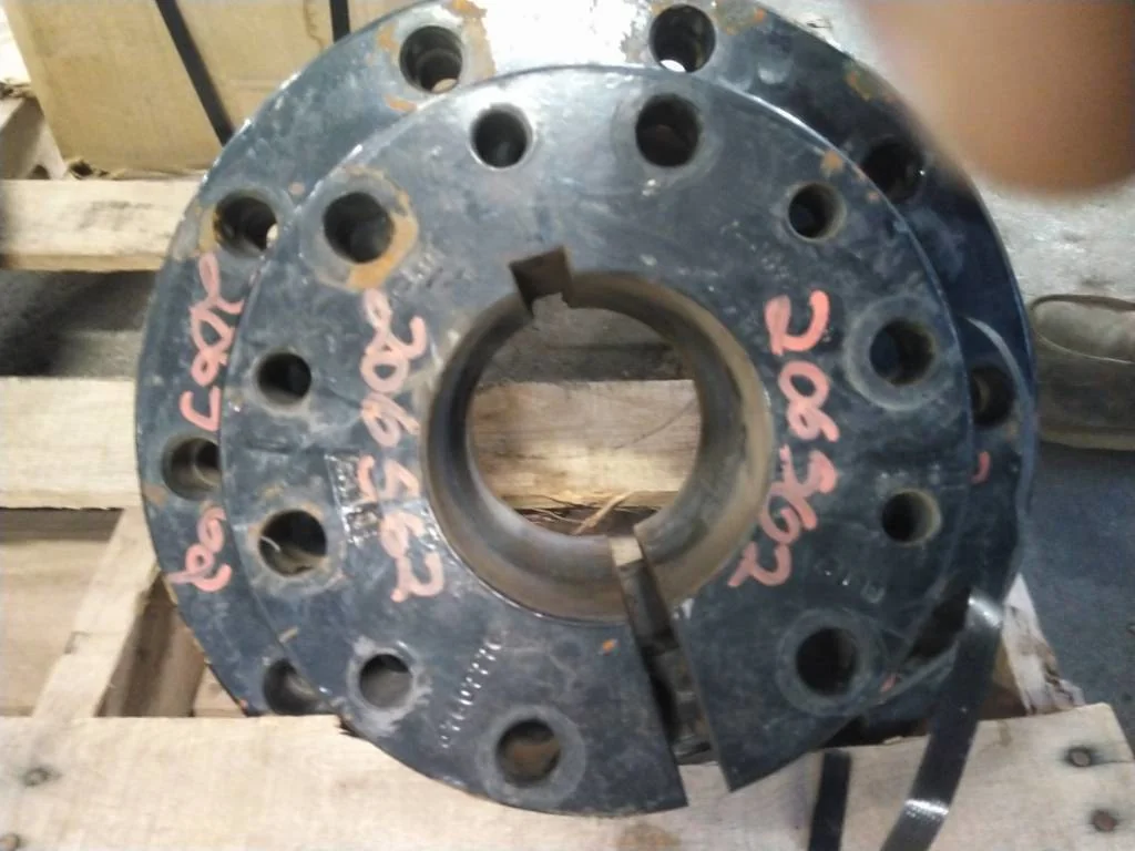 Used Hub CNH OE New Holland 115MM (Same as 1000E70M) (Hardware is included just in a separate box) image 3