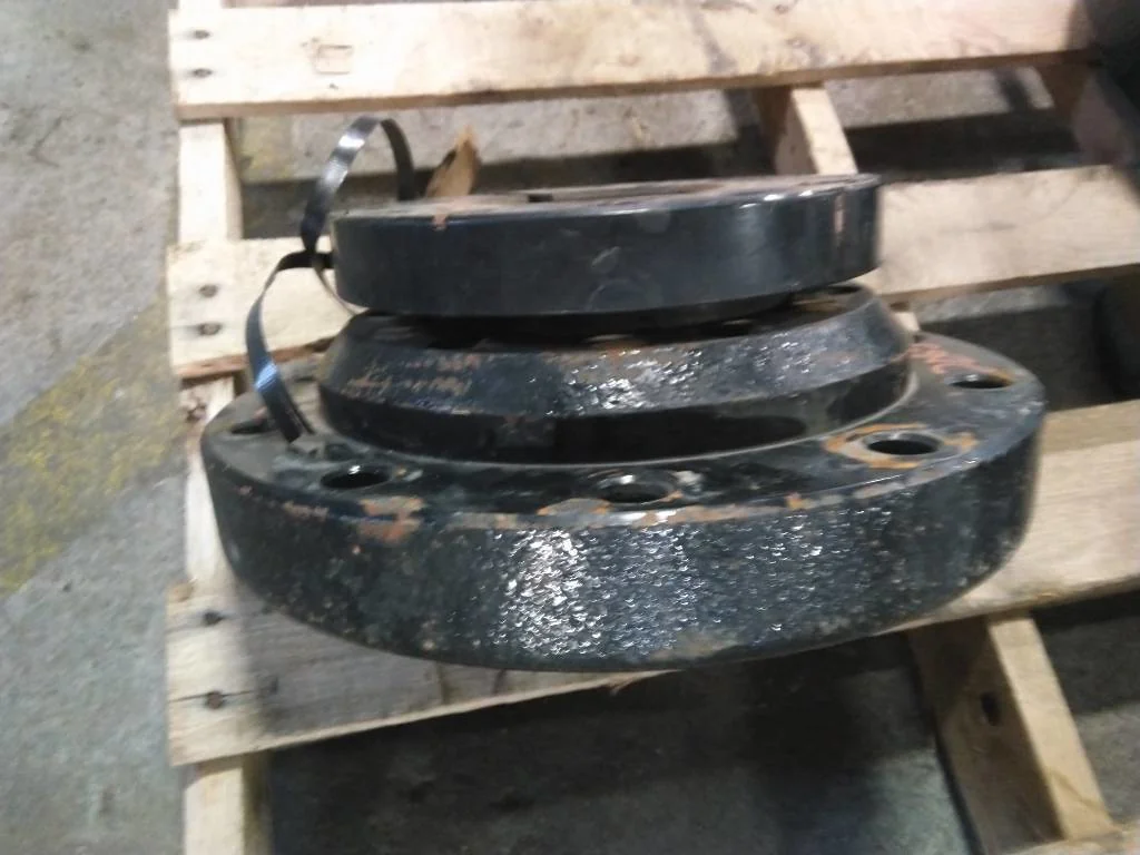 Used Hub CNH OE New Holland 115MM (Same as 1000E70M) (Hardware is included just in a separate box) image 4