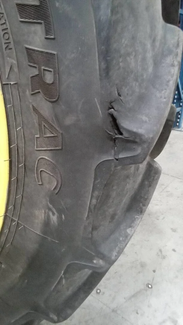 Used IF320/80R42 150D Goodyear Optitrac TL R-1W 75-80% On 10 x 42 (12-16.732-14.640) Waffle 3 Bolt/ image 3