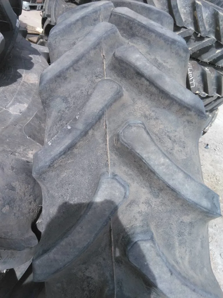 Used 320/85R34 133B Firestone Radial 9000 TL R-1W 85-90% On 10 x 34 (10-13.19-11.07) Waffle 3 Bolt/ image 2