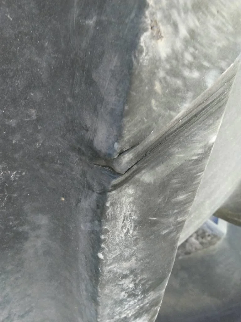 Used LSW 1100/45R46 195D Goodyear Radial DT930 TL R-1W 85-90% On 38 x 46 (20-13.19-11.07) Combine image 4