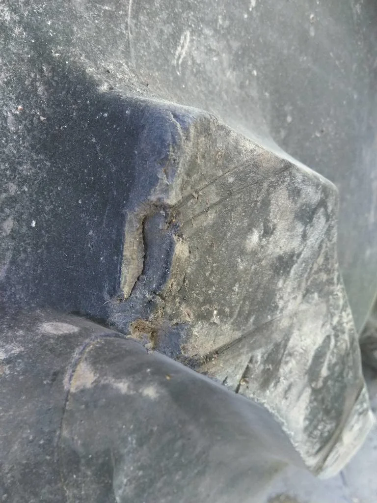 Used LSW 1100/45R46 195D Goodyear Radial DT930 TL R-1W 85-90% On 38 x 46 (20-13.19-11.07) Combine image 5