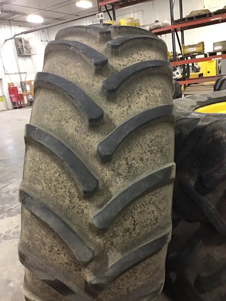 Used 650/65R38 166D Firestone Radial 9000 TL R-1W 85-90% On 18 x 38 (12-13.976-11.857-3) JD Sprayer image 9