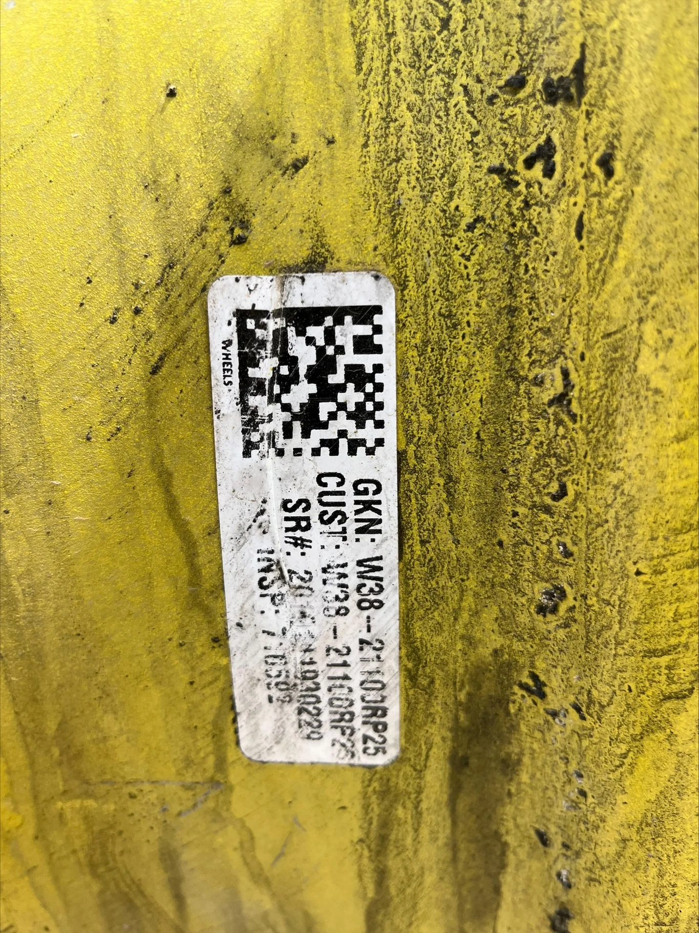 Used 18 x 38 12-13.976-11.857-1 JD Dual Yellow Wheel