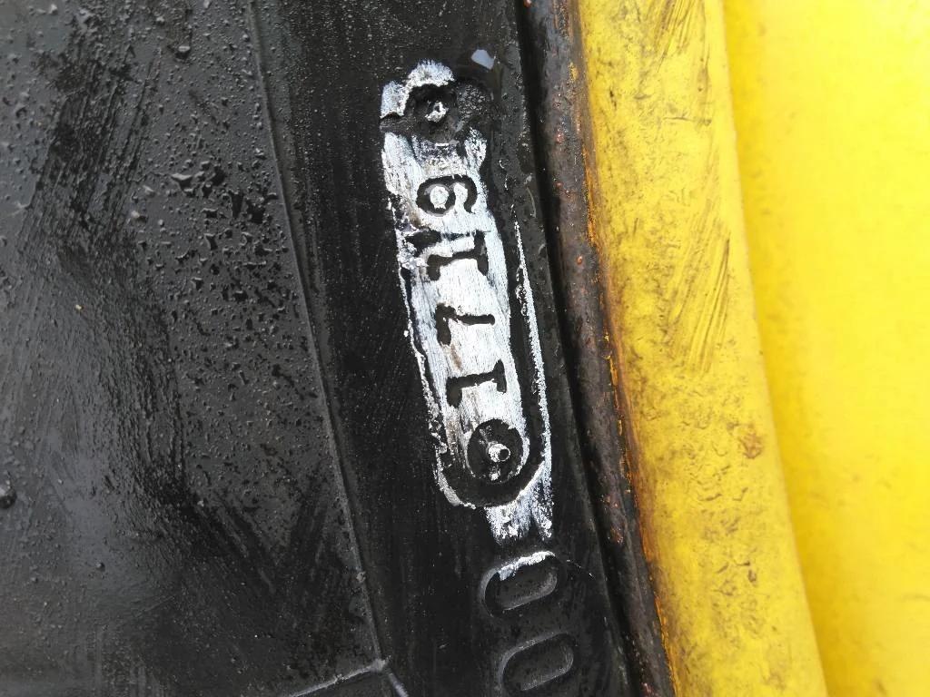 Used 380/90R54 152A8 Firestone Radial 9000 TL R-1W 80-85% On 12 x 54 (12-32.047-30.078) Rim & Rail image 2