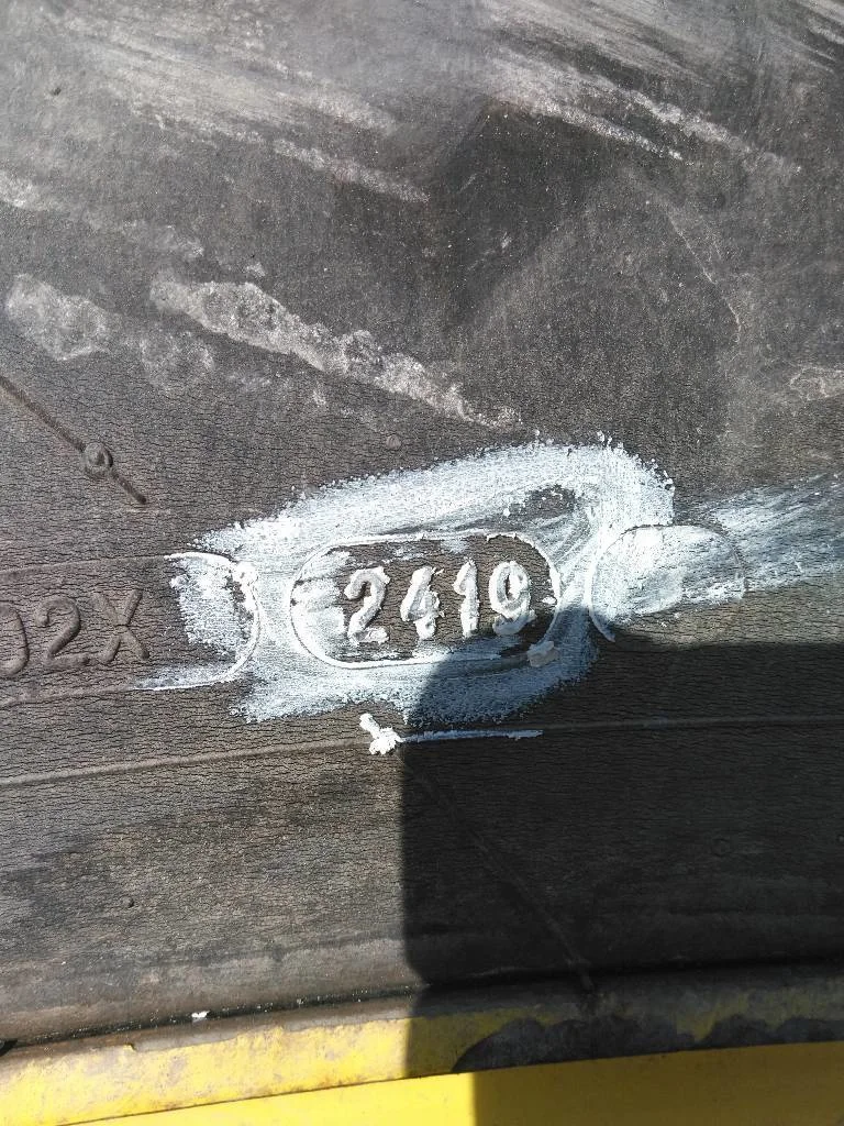 Used VF380/90R46 173D Michelin Spraybib TL R-1W 65-70% On 13 x 46 (12-13.976-11.857) Bubble Disc image 2