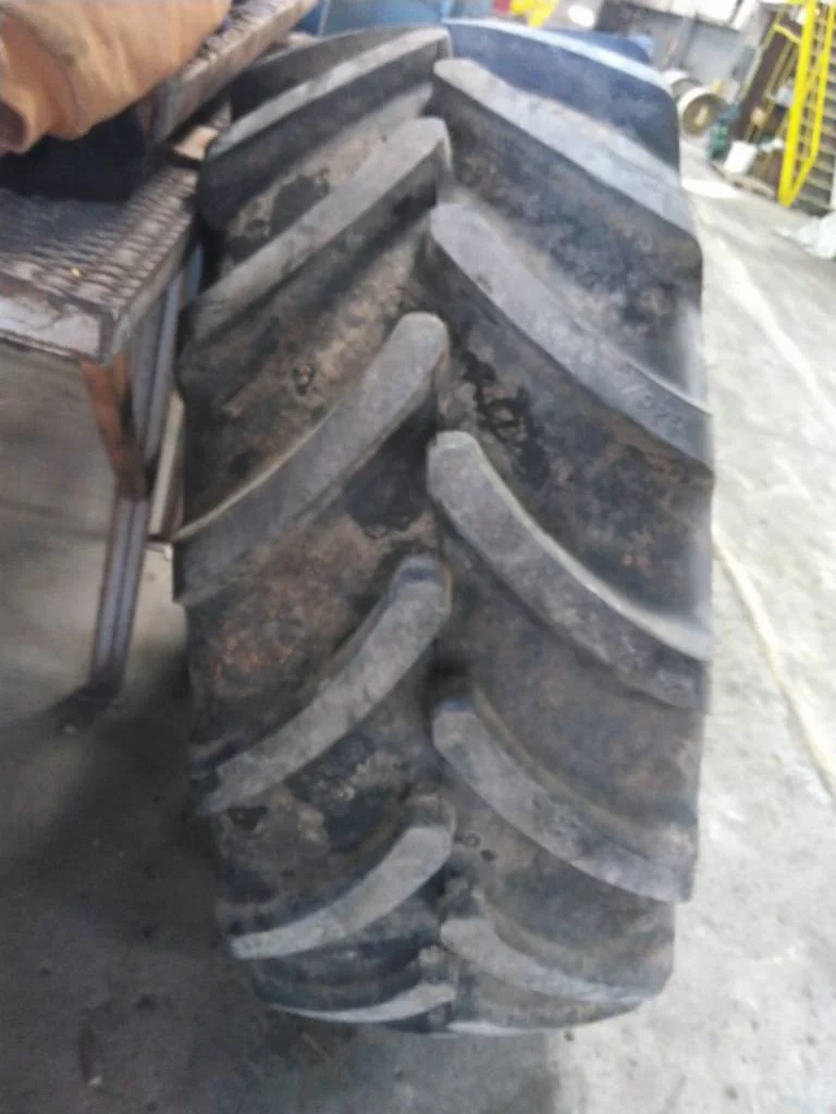 Used 540/65R28 142D Firestone Maxi Traction 65 TL R-1W 95-100% image 3