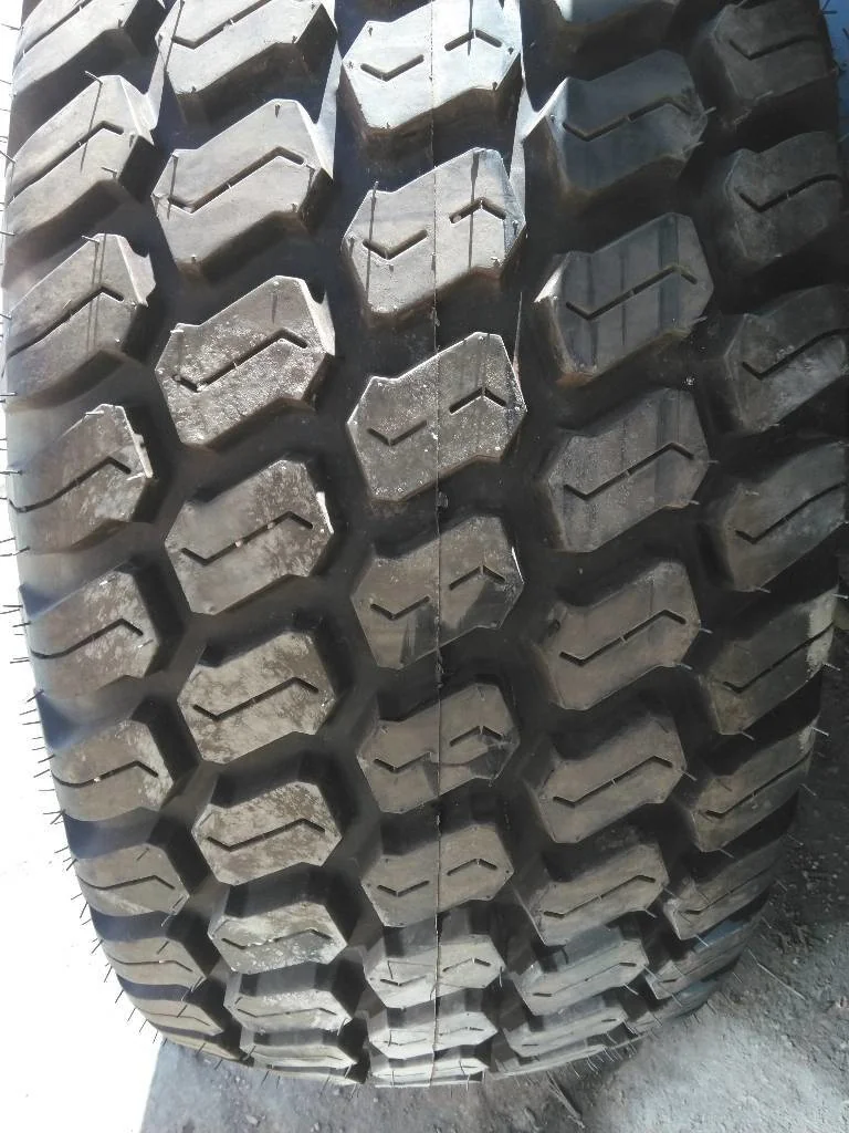 Take-Off 44x18.00-20 123B BKT LG-306 TL R-4 95-100% On  (8-10.82-8.78) 14 x 20 Implement Wheel image 2