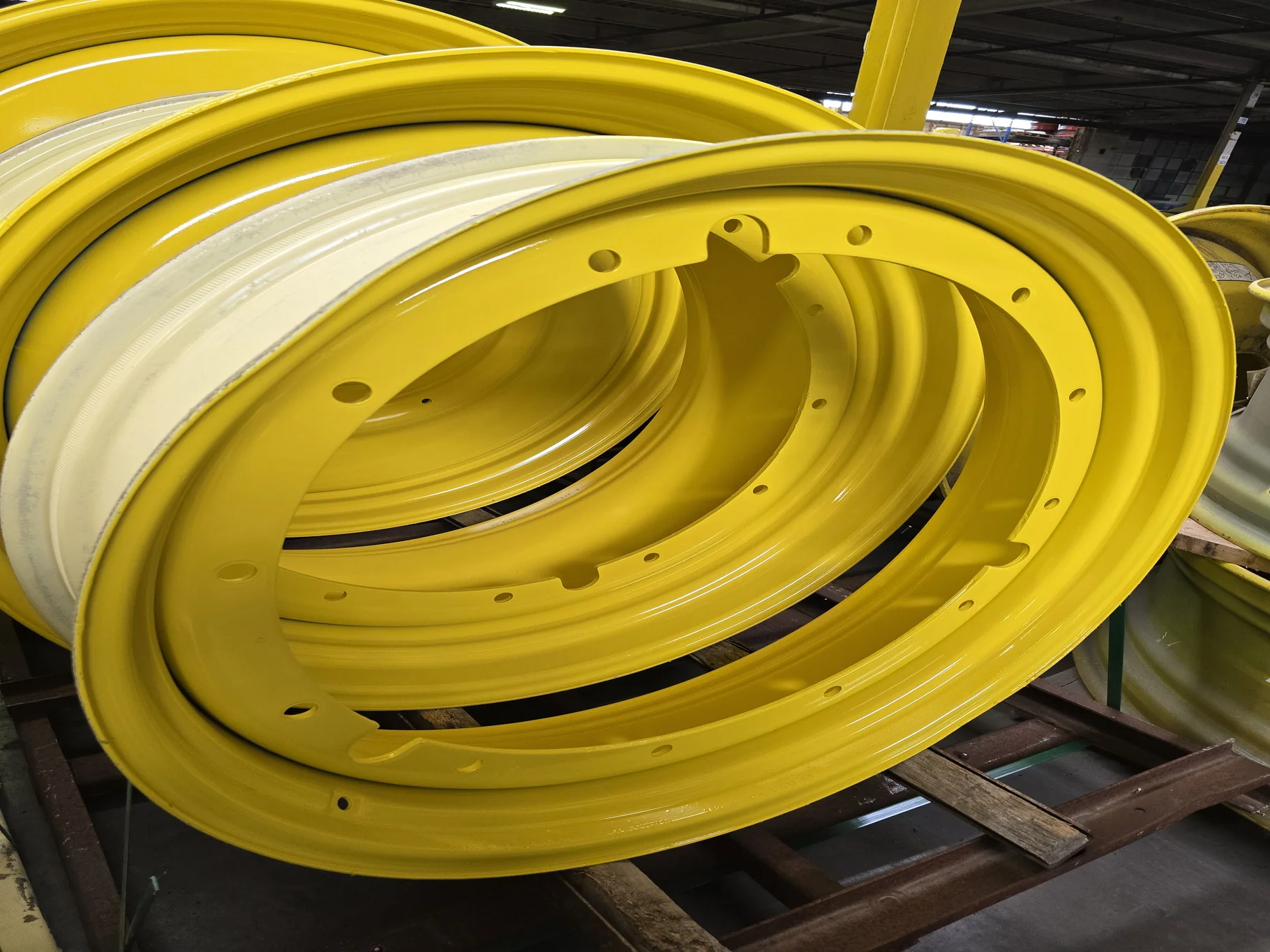 10 X 38 12-32.04-30.17-2.81 Rim & Rail Yellow Wheel RECONDITIONED image 2