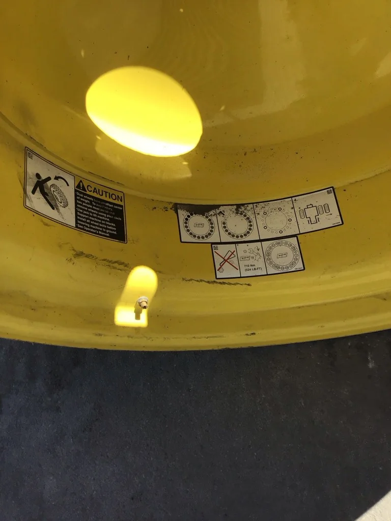 Used 18 x 42 (20-13.189-10.5-15.00) John Deere Yellow Outside Dolly Dual image 4