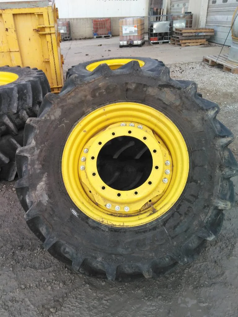 Used 480/70R30 152D Goodyear Optitrac TL R-1W 90-95% On 15 x 30 12-16.732-14.620 Waffle 3 Bolt