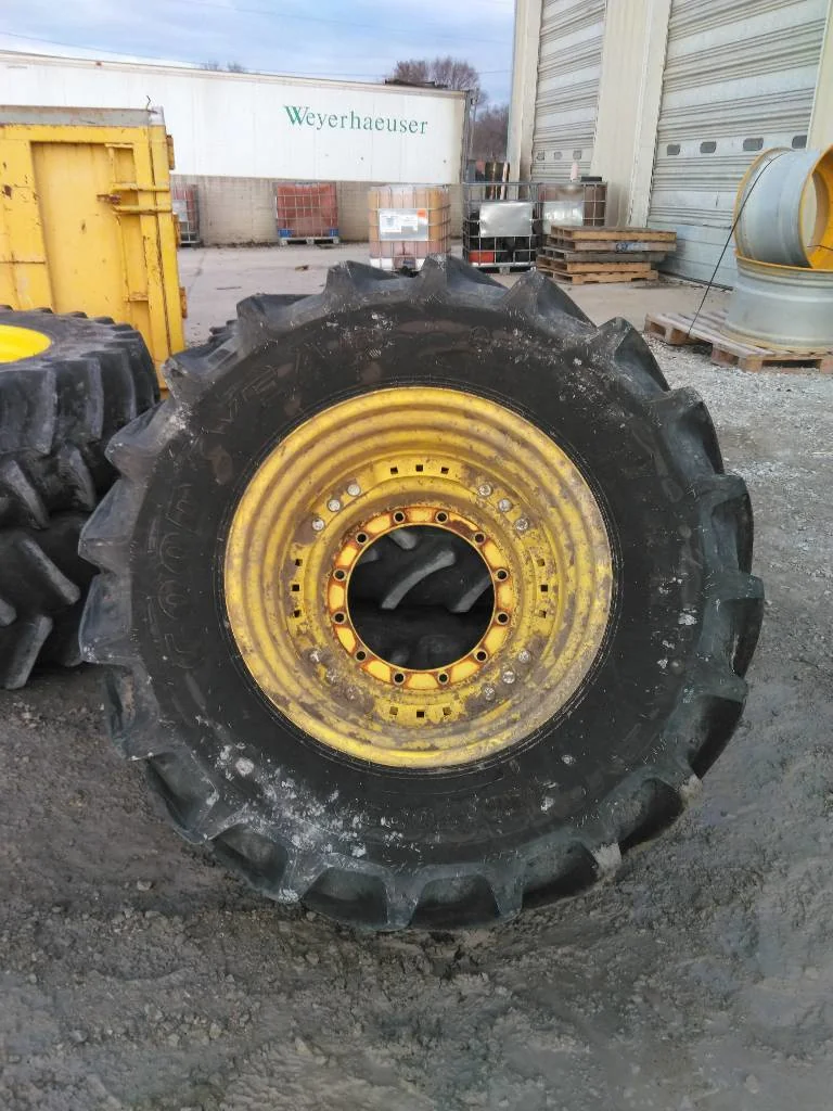Used 480/70R30 152D Goodyear Optitrac TL R-1W 90-95% On 15 x 30 12-16.732-14.620 Waffle 3 Bolt image 3