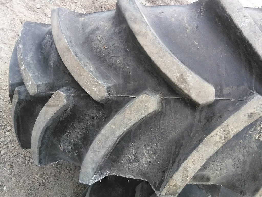 Used 480/70R30 152D Goodyear Optitrac TL R-1W 90-95% On 13 x 30 (12-16.732-14.620) Waffle 3 Bolt image 3
