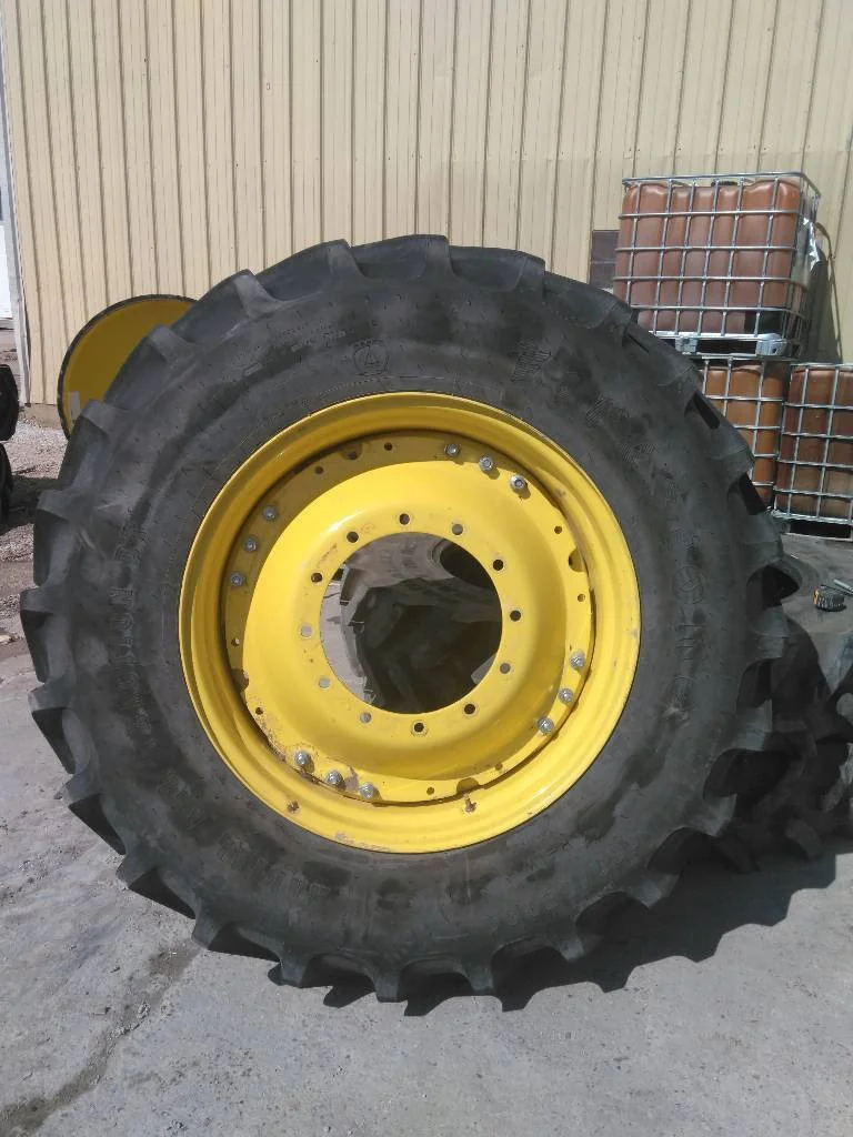 Used 420/85R34 147B Firestone RAT DT TL R-1W 90-95% On 15 x 34 (12-16.732-14.620) Waffle 3 Bolt/Disc