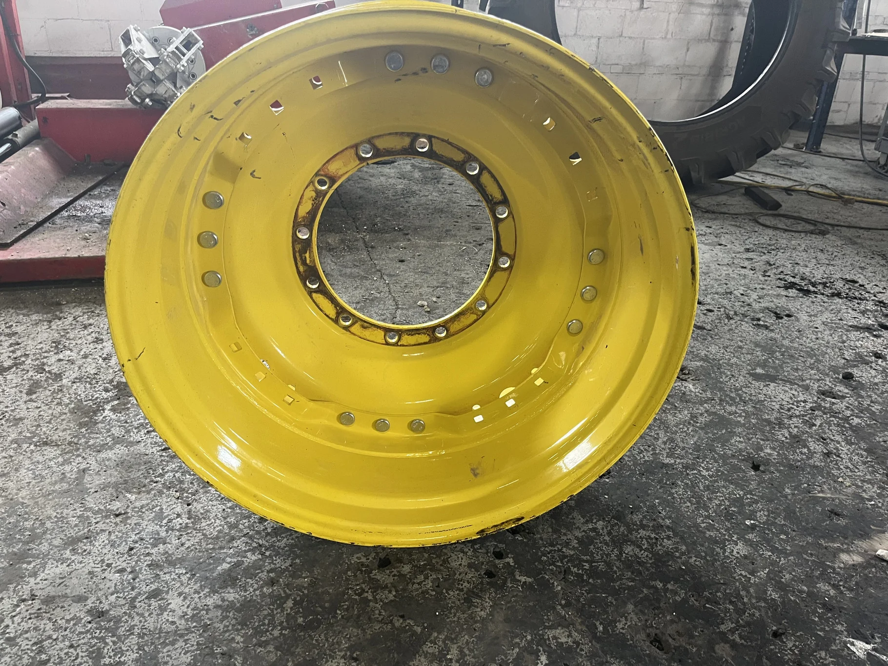 Used 15 x 34 12-16.732-14.620 Waffle 3 Bolt Yellow Wheel w/ Disc