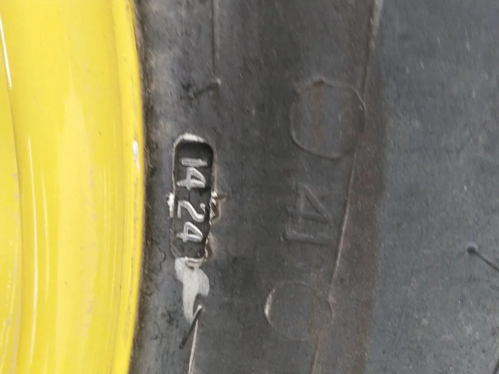 Take-Off 600/65R28 151E Firestone Maxi Traction TL R-1W 95-100% On 18 x 28 (10-13.19-11.07) Waffle image 2