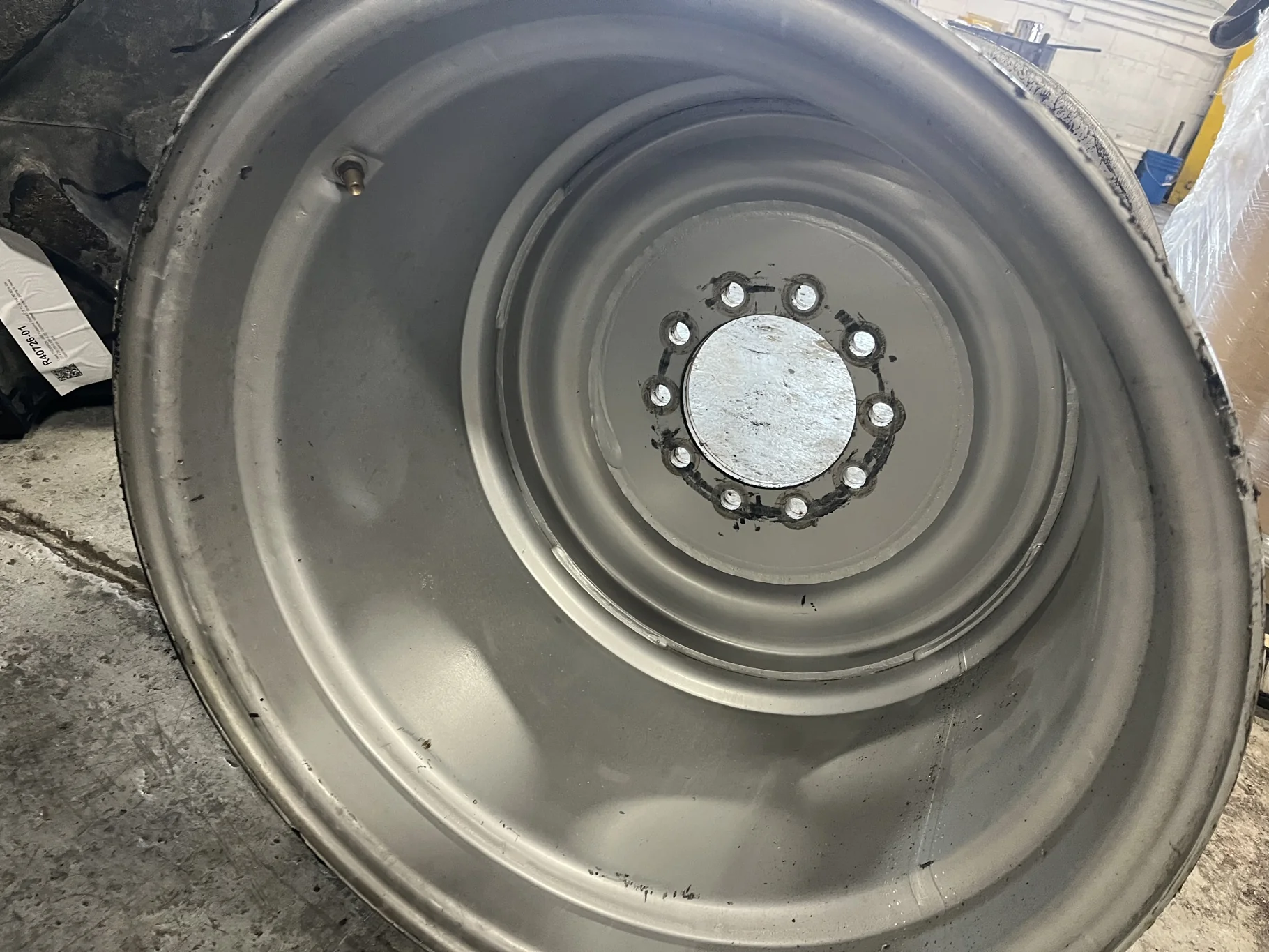 Used 25 x 26 10-8.858-6.929-4.9 Dual Silver Wheel image 3