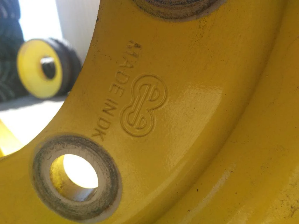Used 750/65R26 166D Mitas SFT TL R-1W 90-95% On 23 x 26 (8-10.82-8.78) John Deere Combine Wheel image 3