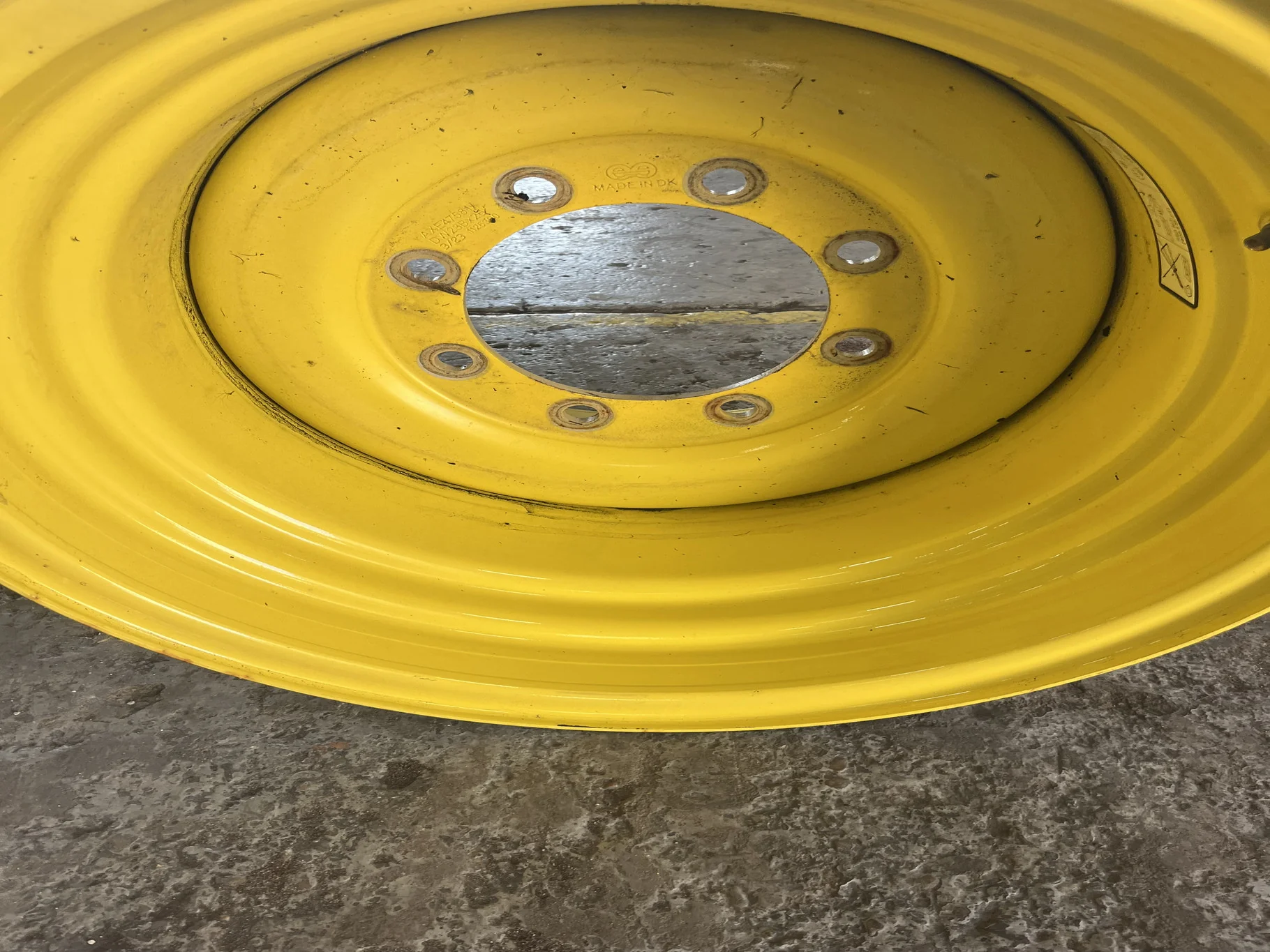 Used 23 X 26 8-10.82-8.78 JD Yellow Combine Wheel