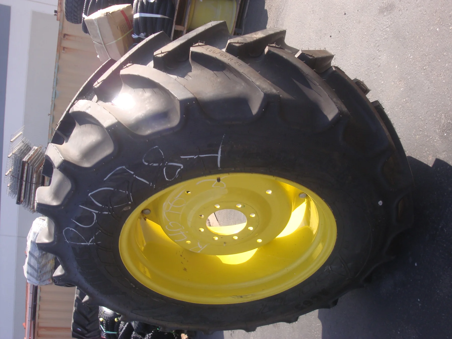 Take-Off 480/65R28 139A8 Mitas AC65 TL R-1W 95-100%