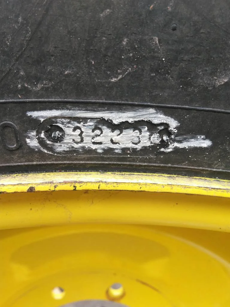 Used 420/85R34 147B Firestone RAT DT TL R-1W 90-95% On 15 x 34 (10-13.19-11.07) Waffle 3 Bolt/Disc image 3