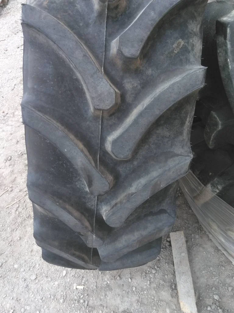 Used 420/85R34 147B Firestone RAT TL R-1W 90-95% On 15 x 34 (12-16.732-14.620) Waffle 3 Bolt/Disc image 2