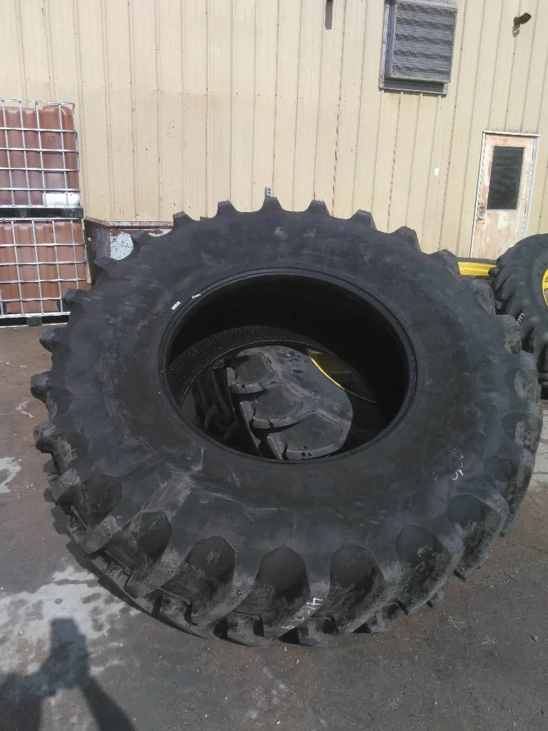Take-Off 650/85R38 173B Firestone Deep Tread 23 TL R-1W 95-100% (Slight Road Wear)
