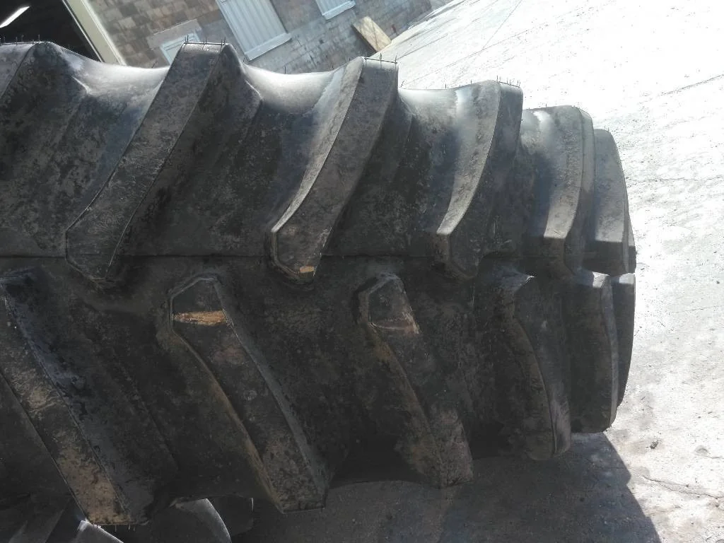 Take-Off 650/85R38 173B Firestone Deep Tread 23 TL R-1W 95-100% (Slight Road Wear) image 3
