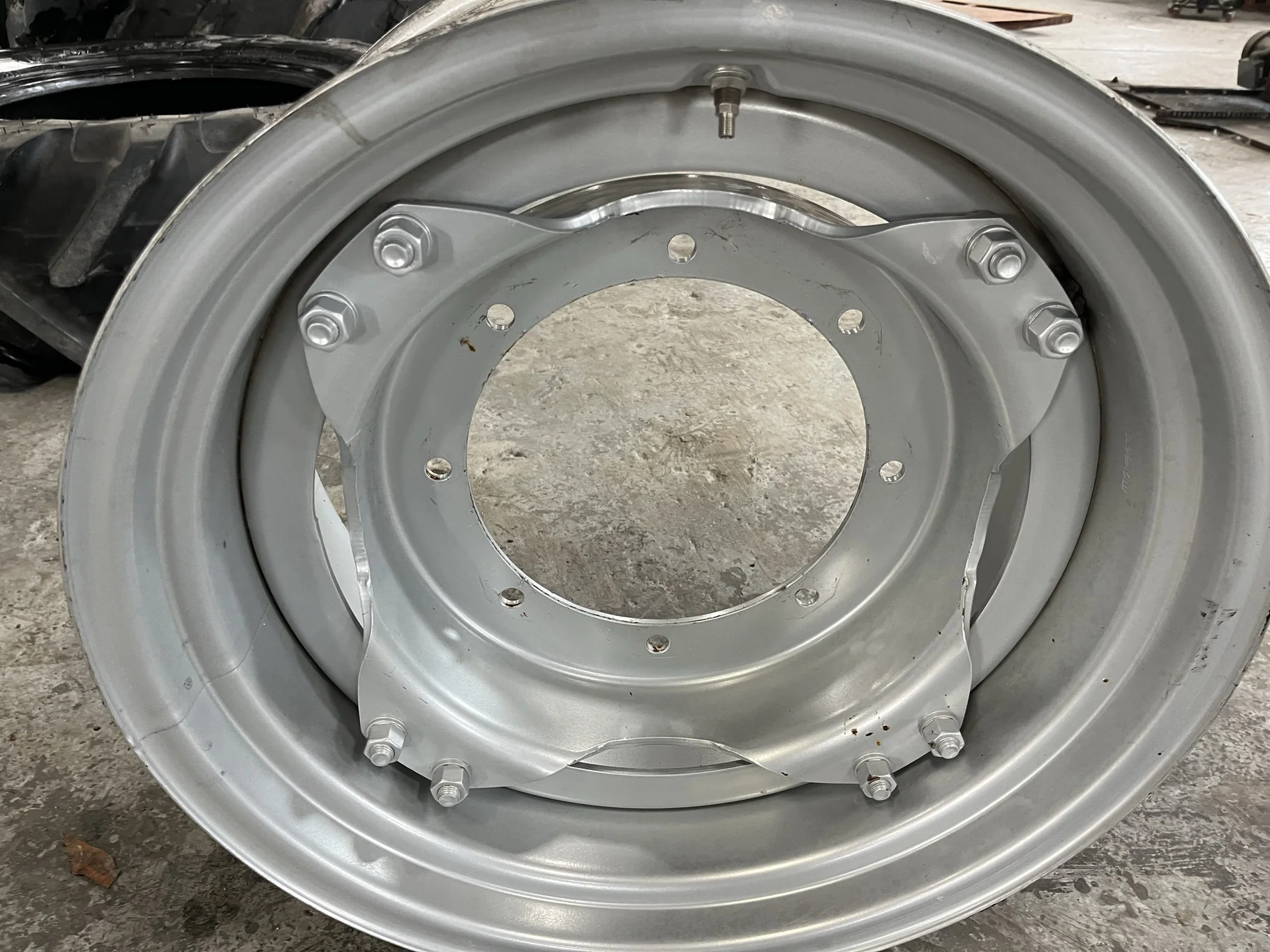 Take-Off 12 x 24 8-12.992-11.446 Rim & Rail Case Silver Wheel w/ Disc image 3