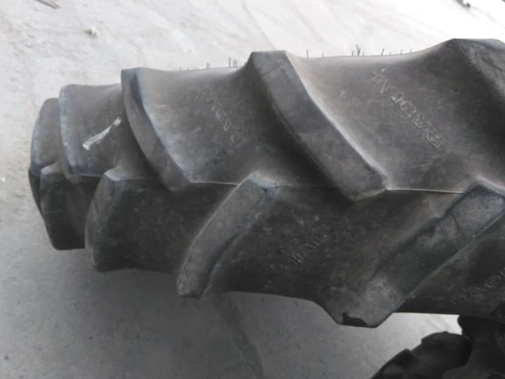 Used 320/90R46 156A8 Goodyear DT800 TL R-1W 80-85% On 10 x 46 (10-13.19-11.07) Bubble Disc Wheel image 2