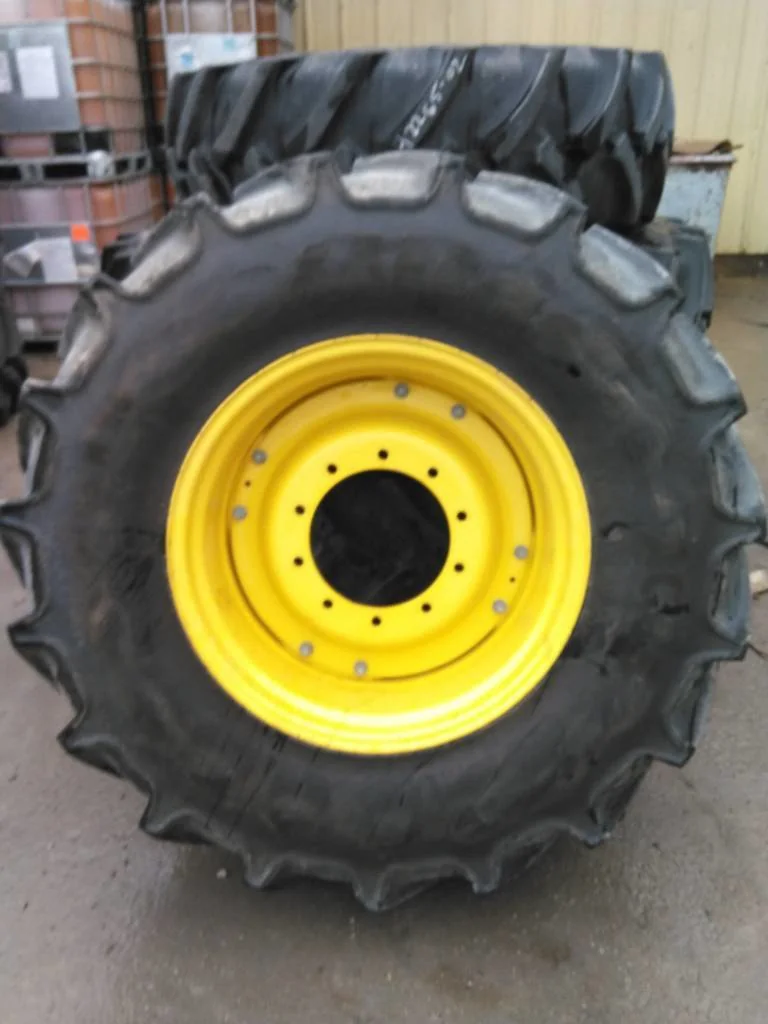 Used 420/85R28 139A8 Mitas AC85 TL R-1W 80-85% On 15 x 28 (10-13.19-11.07) Waffle 3 Bolt/Disc image 4