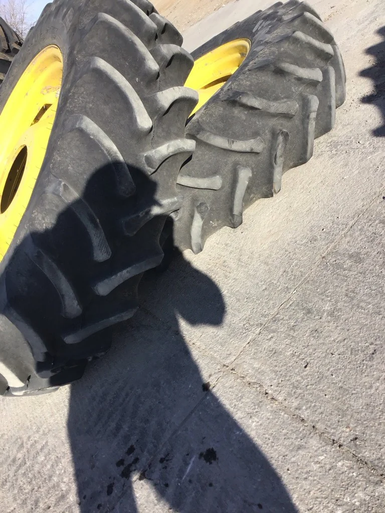 Used 380/80R38 142B Firestone RAT DT TL R-1W 85-90% On 12 x 38 (10-13.19-11.07) Waffle 3 Bolt/Disc image 2