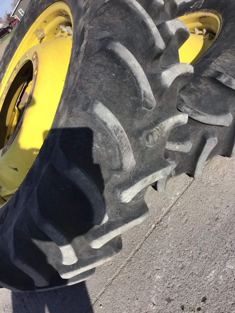 Used 380/80R38 142B Firestone RAT DT TL R-1W 85-90% On 12 x 38 (12-19.685-17.651) Waffle 3 Bolt/Disc image 3