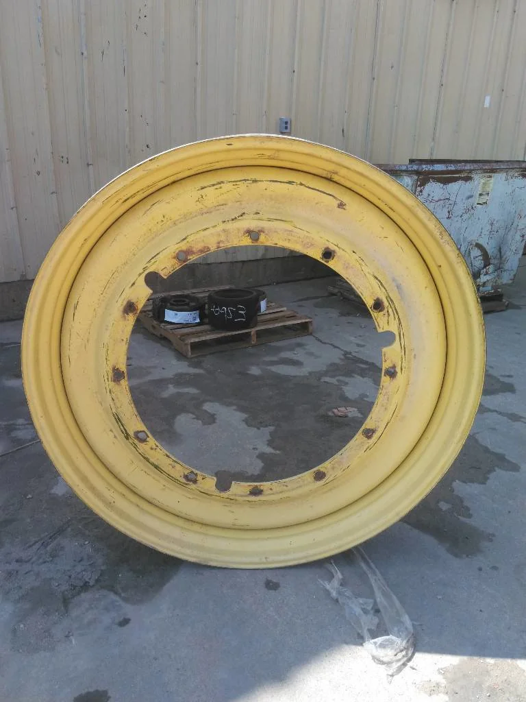 Used 10 x 50 (12-32.047-30.078) Titan John Deere Rim & Rail ( Rust, Scratches, Faded Paint) image 2