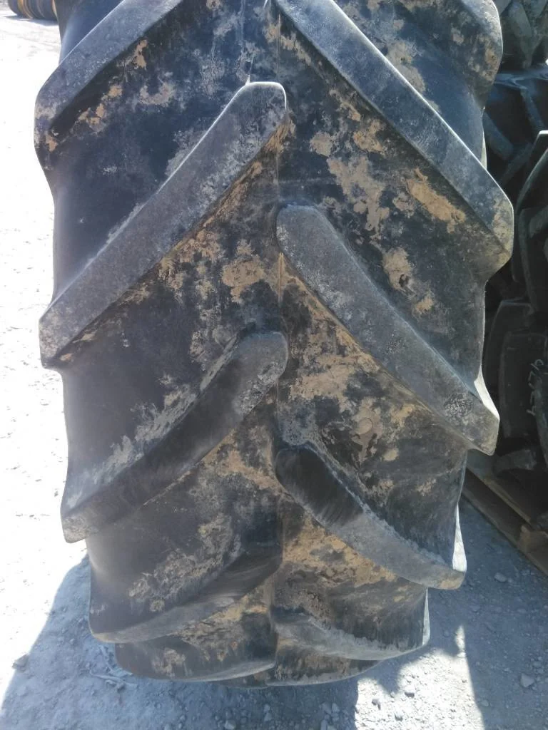 Used 650/65R38 157D Michelin Multibib TL R-1W 90-95% On 18 x 38 (10-13.19-11.07) Sprayer Wheel image 2