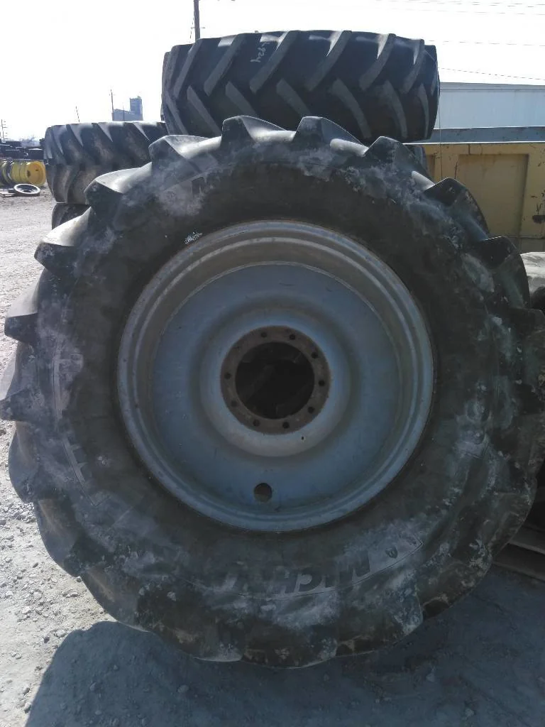 Used 650/65R38 157D Michelin Multibib TL R-1W 90-95% On 18 x 38 (10-13.19-11.07) Sprayer Wheel image 4