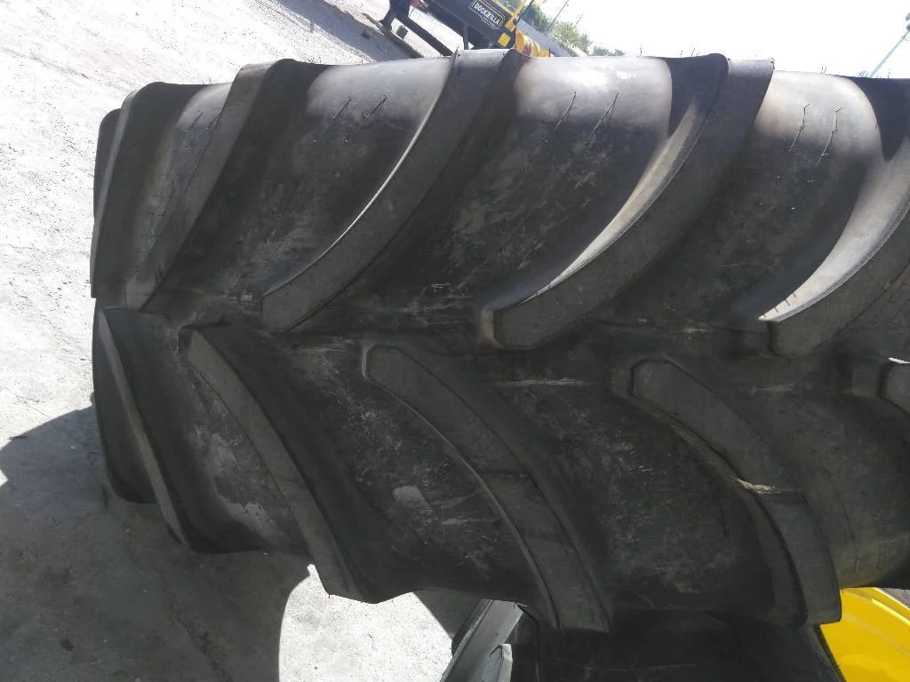 Take-Off 800/70R38 173D Firestone Maxi Traction TL R-1W 95-100% On 27 x 38 (12-32.047-30.078) R&R image 4
