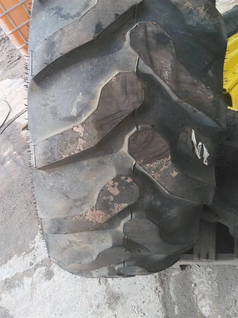 Take-Off 19.5L-24 146A8 Goodyear IT525 TL R-4 95-100% On 15 x 24 8-8-6 4/2 Clamp/Disc image 4