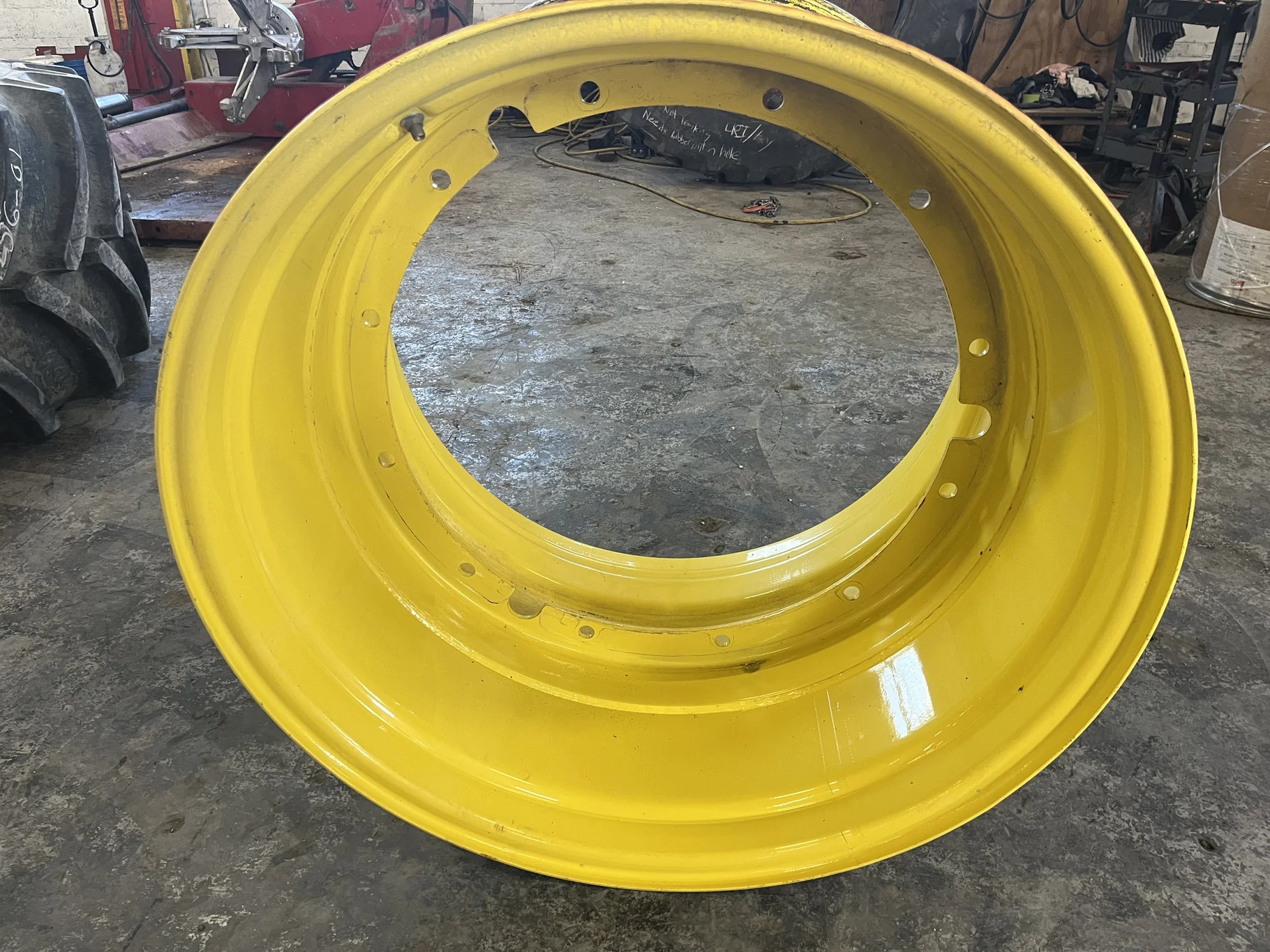 Used 27 X 38 12-32.047-30.078 Rim & Rail Yellow Wheel image 3