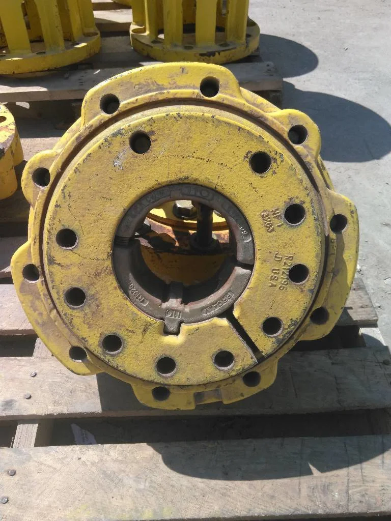 Used 1000E110MY John Deere Hub (Missing Hardware) image 2