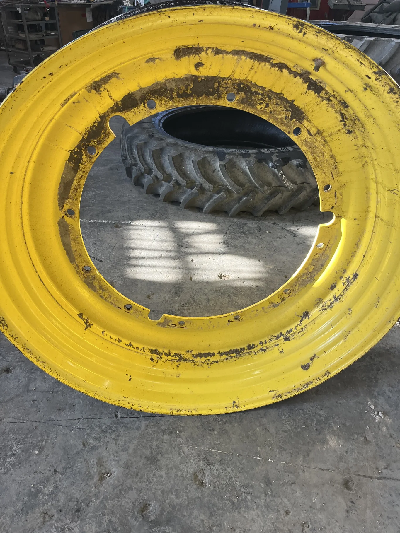 Used 13 X 46 12-32.04-30.17 Rim & Rail Yellow Wheel image 2
