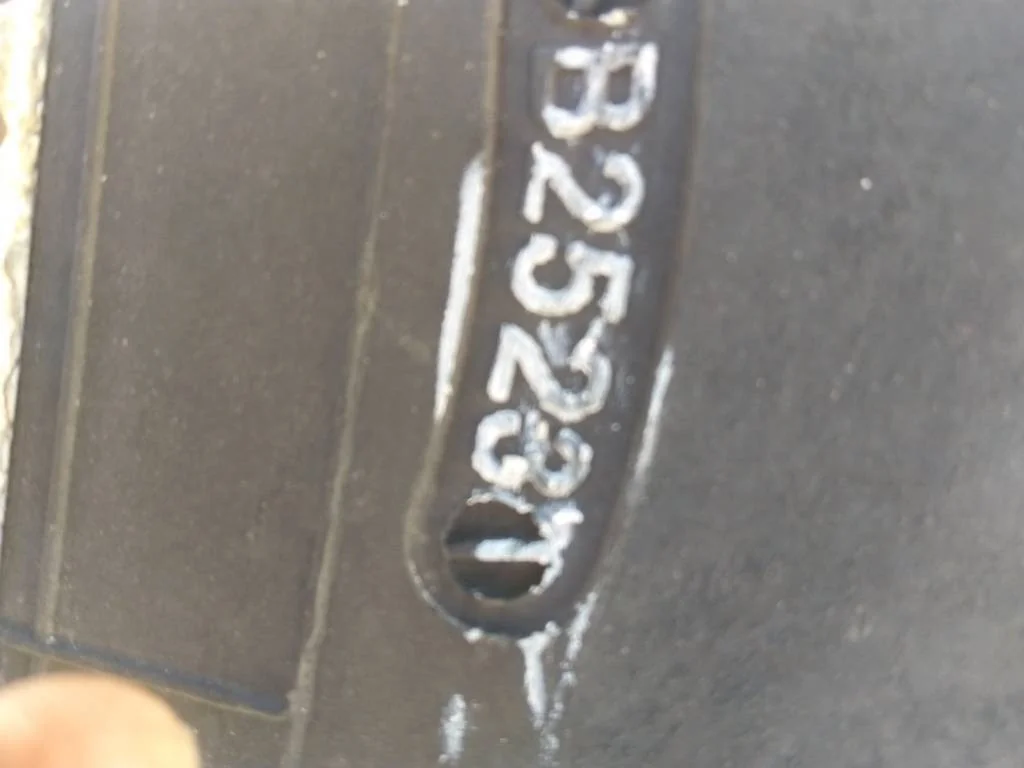 Used 320/90R54 156A8 BKT Agri Max RT945 TL R-1W 80-85% On 10 x 54 (10-13.19-11.07) Case Dual Wheel image 2