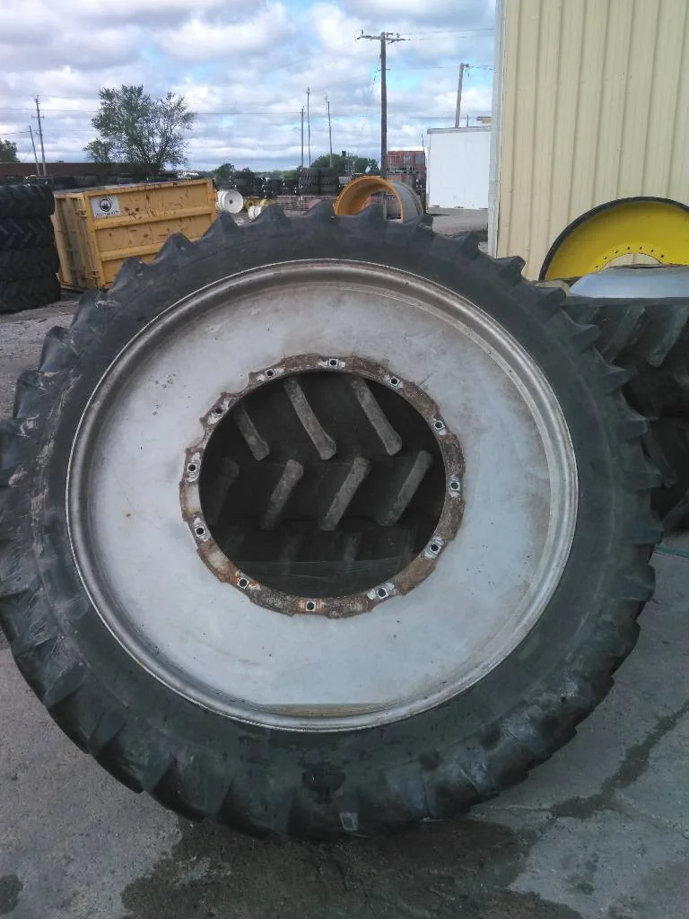 Used 320/90R54 151A8 Michelin Agribib RC TL R-1W 65-70% On 10 x 54 (12-30.375-28.440) Case R&R Wheel image 2