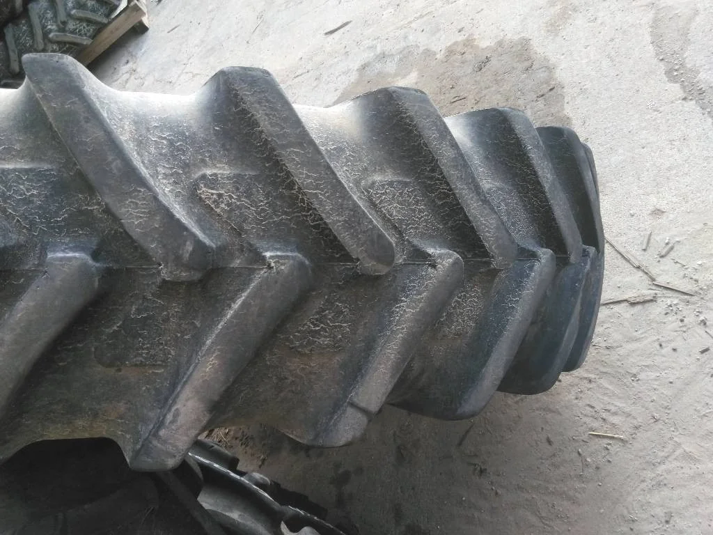 Used 320/85R38 143A8 Michelin Agribib RC TL R-1W 65-70% On 10 x 38 (12-16.732-14.640) Solid Wheel image 3
