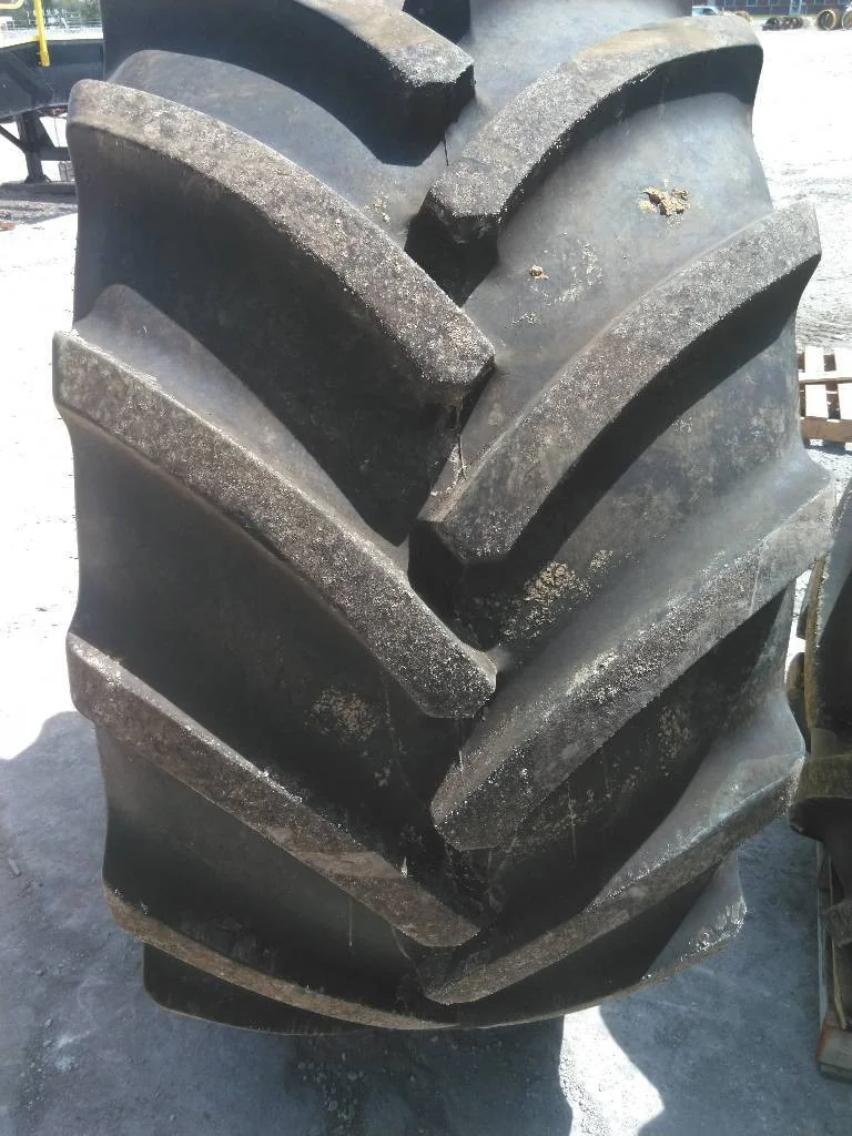 Used 750/65R26 166D Mitas SFT TL R-1W 85-90% On 25 x 26 8-8-6 Yellow Combine Wheel image 3
